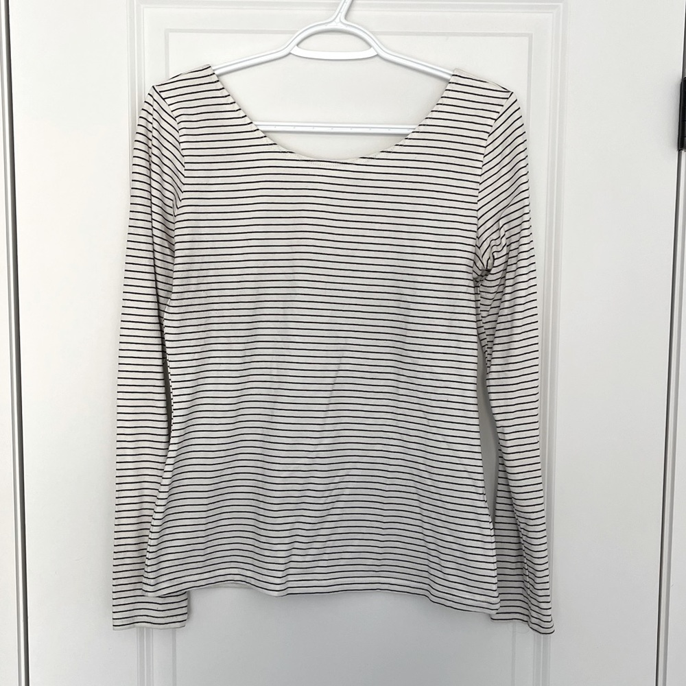 💕3/20$ Garage Boat Neck Open Back Long Sleeve Shirt